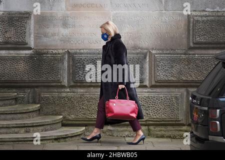 21/12/2021 - Liz Truss die Außenministerin kommt im Außenbüro in Central London an. Truss übernahm Lord Frost als Brexit-Chef Nego Stockfoto