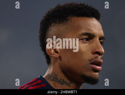 Turin, Italien, 21st. Dezember 2021. Dalbert von Cagliari schaut während des Serie-A-Spiels im Allianz-Stadion in Turin. Bildnachweis sollte lauten: Jonathan Moscrop / Sportimage Stockfoto