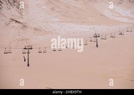 Die erstaunlichen Bilder von Andorra braun durch den Staub der Sahara, genannt Calima ein Phänomen, das große Teil von Katalonien, Südfrankreich und das Val betroffen Stockfoto