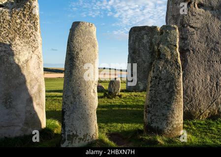 Stonehenge Bluesteine und Sarsen Steine an einem sonnigen Tag 2021 Stockfoto