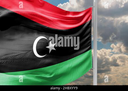 Die Flagge Libyens wurde ursprünglich 1951 nach der Gründung des Königreichs Libyen eingeführt. Stockfoto