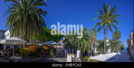 Restaurants im Zentrum bei der Kirche, San Andres, La Palma, Spanien Stockfoto