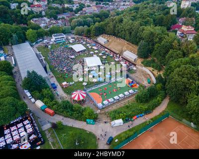 Lviv, Ukraine - 26. Juni 2021: Draufsicht auf das lviv Jazzfest im Sommer Stockfoto