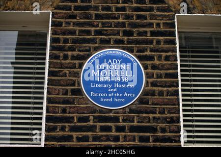 Lady Ottoline Morrell, 1873-1938, blaue Plakette, London, Vereinigtes Königreich. Stockfoto