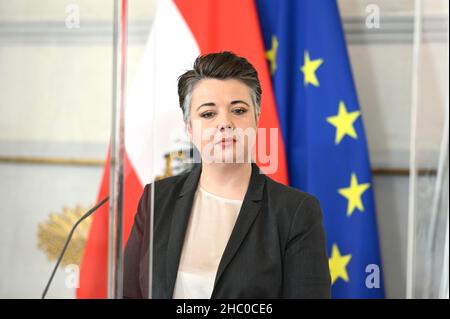 Wien, Österreich. 22nd Dez 2021. Pressekonferenz zur politischen Einigung über die Gemeinsame Agrarpolitik mit der Agrarsprecherin der Grünen Olga Voglauer Stockfoto