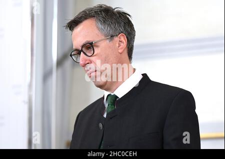 Wien, Österreich. 22nd Dez 2021. Pressekonferenz zur politischen Einigung über die Gemeinsame Agrarpolitik mit dem Landwirtschaftssprecher des ÖVP Georg Strasser Stockfoto