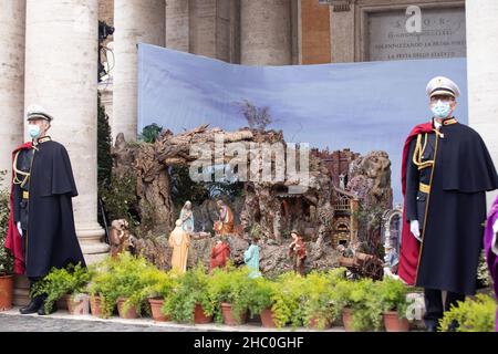 Rom, Italien. 22nd Dez 2021. Blick auf die Krippe auf der Piazza del Campidoglio in Rom (Bild: © Matteo Nardone/Pacific Press via ZUMA Press Wire) Stockfoto