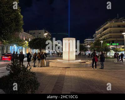 Das Denkmal des Lichts, das den Helden des griechischen Kriegs der Indendenz gewidmet ist und die 200 Jahre der griechischen Revolution von 1821 gegen die osmanische EMP feiert Stockfoto