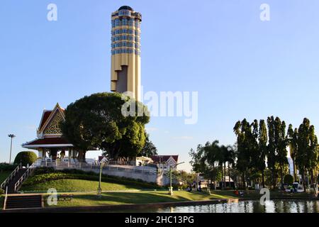 Fotografische Aufnahmen aus dem Nordosten Thailands, aufgenommen in buddhistischen Tempeln in und um ROI et, der kulturellen Hauptstadt Isaans. Stockfoto
