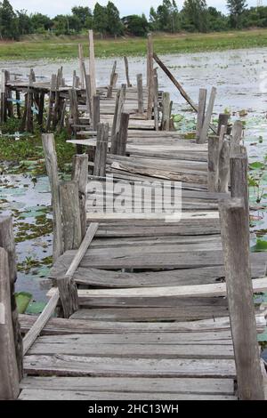 Fotografische Aufnahmen aus dem Nordosten Thailands, aufgenommen in buddhistischen Tempeln in und um ROI et, der kulturellen Hauptstadt Isaans. Stockfoto