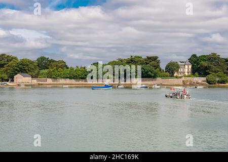 Saint-Armel in der Bretagne, wunderschöne Meereslandschaft, mit der Passage von Sene zur Halbinsel Rhuys Stockfoto