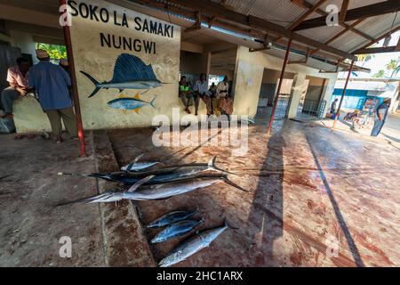 Fishermans und Soki La Smaki in Nungwi Beach Stockfoto