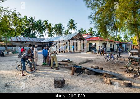 Fishermans und Soki La Smaki in Nungwi Beach Stockfoto