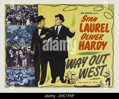 OLIVER HARDY und STAN LAUREL in WAY OUT WEST (1937), Regie James W. HORNE. KREDIT: STAN LAUREL PRODS/HAL ROACH/M.G.M/ALBUM Stockfoto