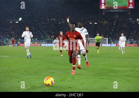 Rom, Latium, Italien. 22nd Dez 2021. Italien: Serie A. im Stadio Olimpico von Rom Rom und Sampdoria mit 1''“1 für das 19th Spiel der italienischen Serie A.in diesem Bild Felix Afena (Bild: © Paolo Pizzi/Pacific Press via ZUMA Press Wire) Stockfoto