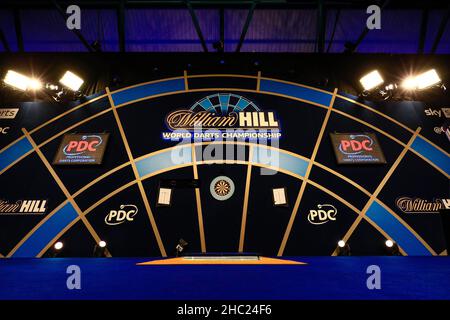 23rd. Dezember 2021; Alexandra Palace, London, England: The William Hill World Darts Tournament; Gesamtansicht der Bühne Credit: Action Plus Sports Images/Alamy Live News Credit: Action Plus Sports Images/Alamy Live News Stockfoto