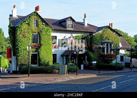 The Brig O Doon Pub in der Nähe der Robert Burns Memorial Gardens - Geburtsort des schottischen Dichters Robert Burns 1759 - 1796, Alloway, South Ayrshire, Schottland. Stockfoto