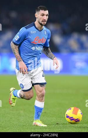 Neapel, Italien. 22nd Dez 2021. Matteo Politano von SSC Napoli während der Serie Ein Spiel zwischen Napoli und Spezia Calcio im Stadio Diego Armando Maradona, Neapel, Italien am 22. Dezember 2021. Kredit: Giuseppe Maffia/Alamy Live Nachrichten Stockfoto