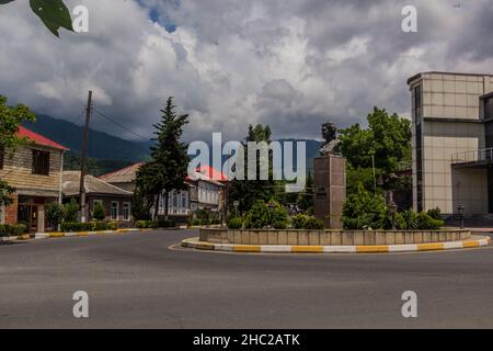 ZAQATALA, ASERBAIDSCHAN - 9. JUNI 2018: Denkmal der Sevil Gaziyeva in Zaqatala, Aserbaidschan Stockfoto