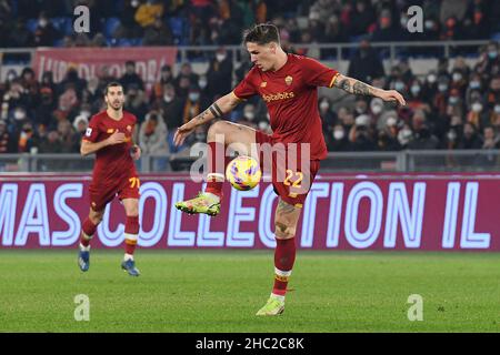 Stadio Olimpico, Rom, Italien. 22nd Dez 2021. Serie A Football, AS Roma versus UC Sampdoria: Nicolo Zaniolo of AS Roma Kredit: Action Plus Sports/Alamy Live News Stockfoto