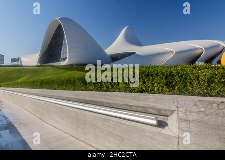 BAKU, ASERBAIDSCHAN - 19. JUNI 2018: Heydar Aliyev Kulturzentrum in Baku, Aserbaidschan Stockfoto