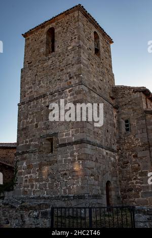 Romanische Kirche von San Andres in Arroyal de los Carabeos Stockfoto