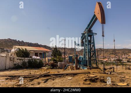 Ölpickel in den Vororten von Baku, Aserbaidschan Stockfoto