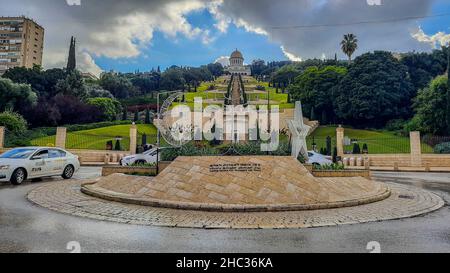 Die Bahai-Terrassen der Hanging Gardens von Haifa sind Gartenterrassen auf dem Berg Carmel in Haifa Stockfoto