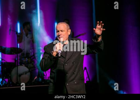 Johannesburg, Südafrika - 8. September 2018: Der legendäre Performer Johnny Clegg auf der Bühne bei den Comics Choice Awards Stockfoto