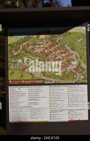 Landschaft die Burg Gradara, eine mittelalterliche Festung in der Stadt Gradara, Marken, in Italien Stockfoto