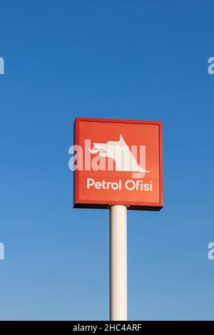 Türkische Kraftstoff-Produkte Vertrieb und Schmierstoffe Unternehmen Petrol Ofisi Zeichen, Symbol, Logo Stockfoto