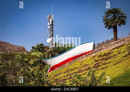 Boot am Hang auf dem Weg nach Los Gigantes auf Teneriffa Stockfoto