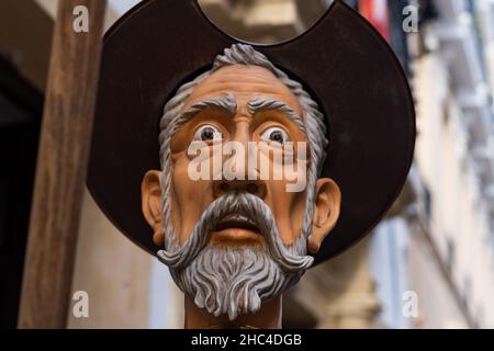 malaga, spanien 22. dezember 2021 Gesicht von don quijote de la mancha berühmte spanische Figur Straßenstatue Stockfoto