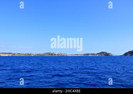 Marina di Procida, Blick von einem Boot aus Stockfoto
