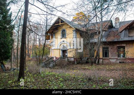 Manor Turliki, erbaut 1899-1901. Auch bekannt als Dacha Morosowoi (Morosowskaja), das Haus von Wiktor Petrowitsch Obninskiy. Obninsk, Kaluzhskiy, Rus Stockfoto