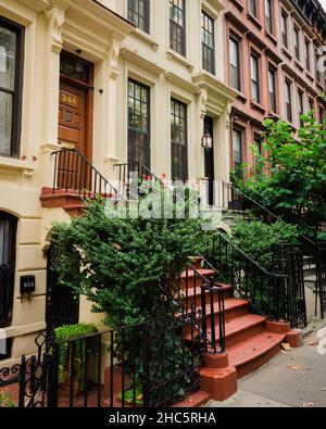 Brownstones auf der Upper East Side von Manhattan in New York City Stockfoto