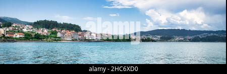 Litoral gallego desde la Villa de Combarro, España Stockfoto