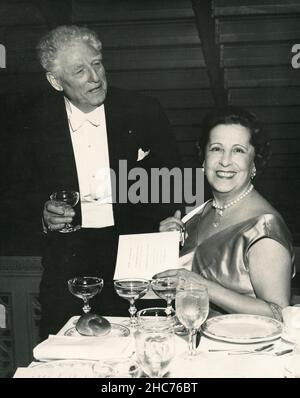 Der italienische Operntenor Giovanni Martinelli und die spanische Opernsängerin Lucrezia Bori, USA 1940s Stockfoto