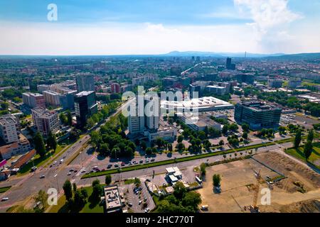 Stadt Zagreb Business Türme auf Vukovarska Straße Luftbild, Hauptstadt von Kroatien Stockfoto