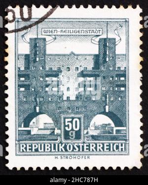 ÖSTERREICH - UM 1959: Eine in Österreich gedruckte Briefmarke zeigt Heiligenstadt, Wien, um 1959 Stockfoto