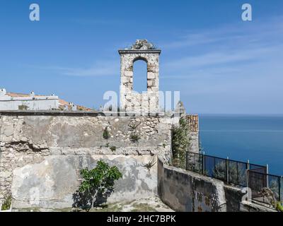 Turm im Nationalpark Gargano, Italien Stockfoto