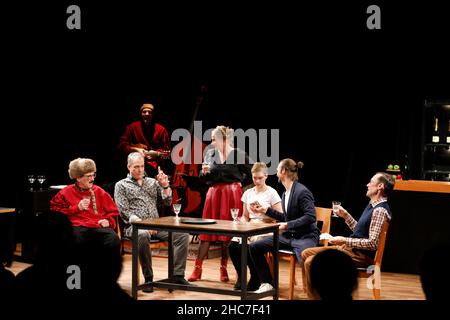 Gundula Köster, Agata Pontius, Caroline Siebert, Henning Bormann, Thilo Herrmann, Giso Weißbach, Helge Marx, Peter André Rodekuhr, Alexander G. Schäfe Stockfoto