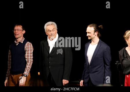 Im Bild: Giso Weißbach; Gundula Köster, Agata Pontius, Caroline Siebert, Henning Bormann, Thilo Herrmann, Giso Weißbach, Helge Marx, Peter André Rodek Stockfoto