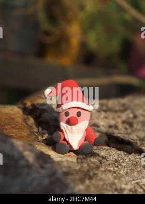 Niedlicher weihnachtsmann aus Fimo Stockfoto