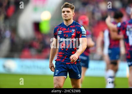 Bristol, Großbritannien. 26th Dez 2021. Harry Randall aus Bristol wird am 26. Dezember 2021 beim Rugby-Spiel der Gallagher Premiership zwischen Bristol Rugby und Leicester Tigers am Ashton Gate in Bristol, England, zur Welt gebracht. Foto von Scott Boulton. Nur zur redaktionellen Verwendung, Lizenz für kommerzielle Nutzung erforderlich. Keine Verwendung bei Wetten, Spielen oder Veröffentlichungen einzelner Clubs/Vereine/Spieler. Kredit: UK Sports Pics Ltd/Alamy Live Nachrichten Stockfoto