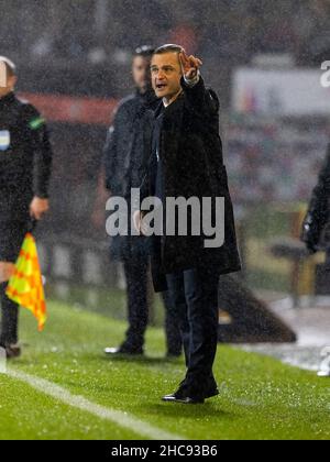 Tannadice Park, Dundee, Großbritannien. 26th. Dezember 2021; Tannadice Park, Dundee, Schottland: Scottish Premier League Football, Dundee United gegen Hibernian: Shaun Maloney Manager von Hibernian Credit: Action Plus Sports Images/Alamy Live News Stockfoto