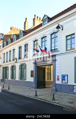 Haupteingang zum Geburtshaus des französischen Armeeoffiziers und Staatsmannes Charles de Gaulle (1890-1970) in Lille (Nord), Frankreich Stockfoto