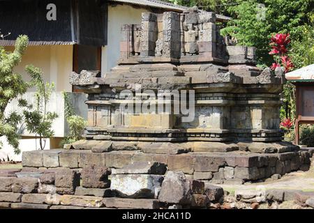 Der Songgoriti-Tempel, einer der Tempel in Batu City, Ost-Java, Indonesien, ist immer noch sehr gepflegt und schön Stockfoto