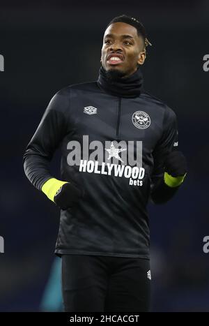 Brighton and Hove, England, 26th. Dezember 2021. Ivan Toney von Brentford erwärmt sich vor dem Premier League-Spiel im AMEX Stadium, Brighton und Hove. Bildnachweis sollte lauten: Paul Terry / Sportimage Kredit: Sportimage/Alamy Live News Stockfoto