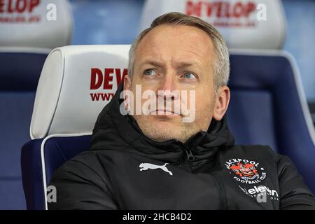 Huddersfield, Großbritannien. 26th Dez 2021. Neil Critchley Head Coach of Blackpool in Huddersfield, Vereinigtes Königreich am 12/26/2021. (Foto von Mark Cosgrove/News Images/Sipa USA) Quelle: SIPA USA/Alamy Live News Stockfoto